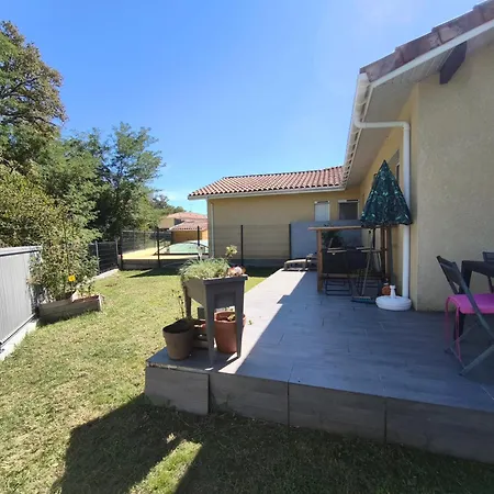 Holiday home Maison Meublee 1 Narrosse